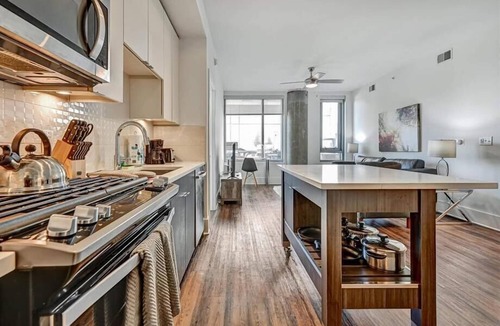 Garden Hills Apartment | Pool,Spa&Sauna | Midtown Luxury 2BR w/24hr Gym Access