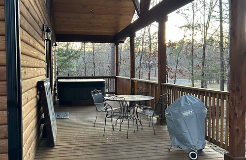 Board Camp Cabin | Premium cabin with all the amenities and close to trails.