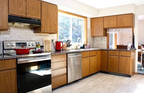 Long Pond House | Private 5BR Escape with Hot Tub & Games, Near Lakes, Hikes & Water Parks