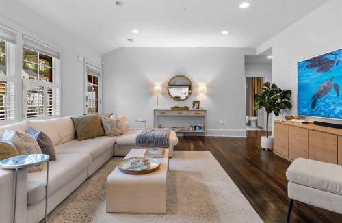 Decatur House | Private Compound in Decatur