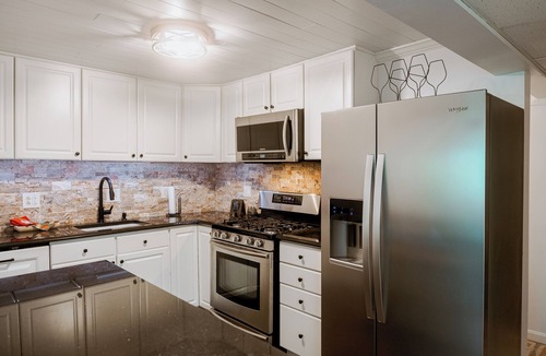 Clarion Apartment | Private Cozy Apartment Indoor Pool 2 Bedrooms Quiet Location With Forest Views