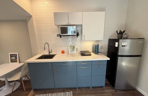 North and East Cottage | Private Detached 1BR Guest House Near Berkeley, San Francisco and Napa