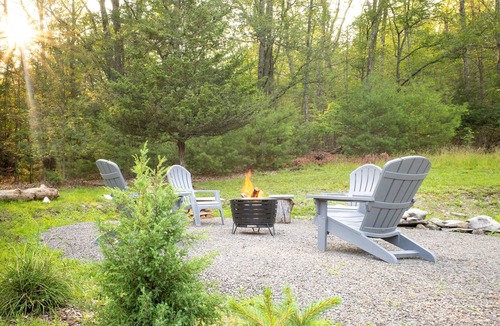 Kerhonkson Cottage | Private Kerhonkson cottage on 3 acres with hot tub, pure coziness.