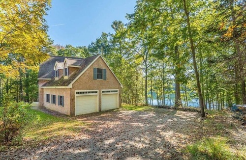 Freeport House | Private Waterfront Estate in Freeport with Fire Pit, Kayaks, & Water Views