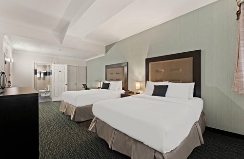 Midtown Village Hotel | Quality Inn Philadelphia Center City