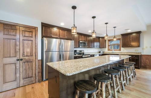 Lake Harmony Estates House | Rainier by PMR, 8BR, Elevator, Outdoor Fireplace, Double Kitchen, Sleeps 26