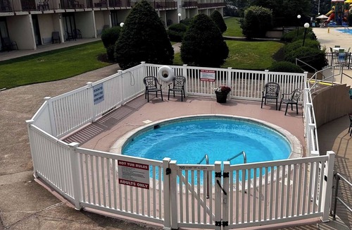 Harrisburg House | Relax in Spacious Room Near Hersheypark – Fun Family Retreat!