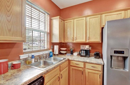 Pinch District House | Relax with the whole family at this peaceful place to stay.