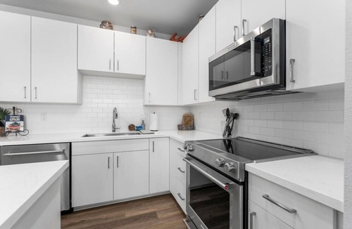 Ewa House | Relaxed Island Living Parking, Workspace, AC, WD