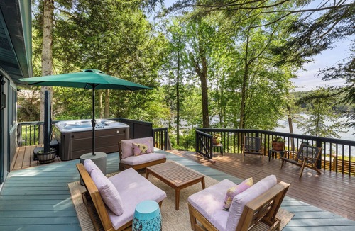 Smallwood Cottage | Relaxing Lakeview Cottage in Smallwood