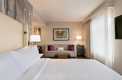 Berkeley Heights Hotel | Relaxing Stay in New Jersey! 2 Spacious Units w/Free Breakfast, Gym & Pool!