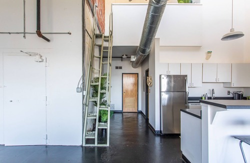 Poncey-Highland Apartment | Remodeled Loft Next to Ponce City Market (on Beltline)