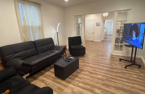 Harrisburg House | River Front