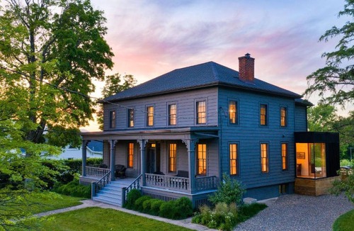 Germantown House | River View by AvantStay