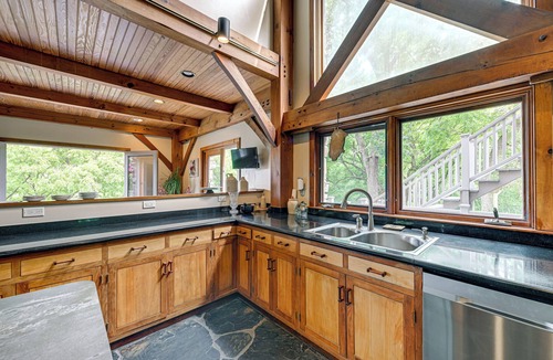 Athens House | Riverfront Hudson Valley Gem w/Beach Access!