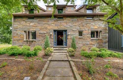 Athens House | Riverfront Hudson Valley Gem w/Beach Access!
