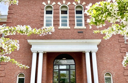 Pittsfield Apartment | Riverside Loft – Cozy 1BR w/Sebasticook River Views & Trail Access + Wi-Fi