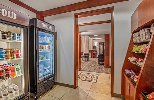 Rocklin Apartment | Rocklin Studio w/Free Breakfast, Hot Tub & Pool