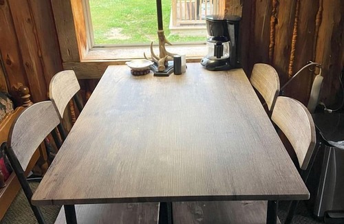 Pleasant Ridge Cabin | Rustic Cabin Rental with Excellent Hiking Trail Access near Augusta, Maine