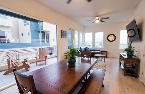 Imperial Beach House | San Diego Beachfront House 60s to sand, surf, pier