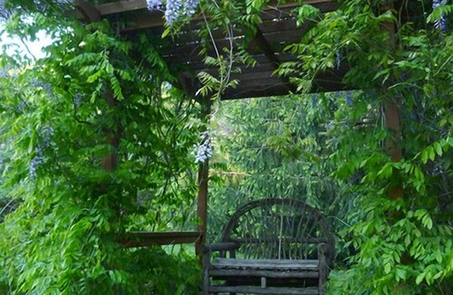 Sparrow Bush House | Secluded and Charming Country House