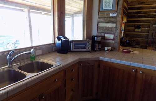Mount Judea Cabin | Secluded Cave Creek Cabin where you can Restore Your Soul, sleeps 15