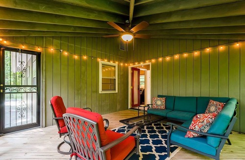 Berkeley Springs Cabin | Secluded Oasis w Hot Tub, Screened-in Porch, WiFi!
