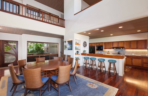 Kamuela House | Serene PUAKO BEACHFRONT estate. Large Courtyard Pool. All 4 Oceanview Bedrooms