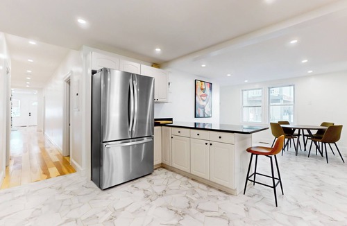Everett House | Shop, Dine, Unwind! Gateway to Boston Sights
