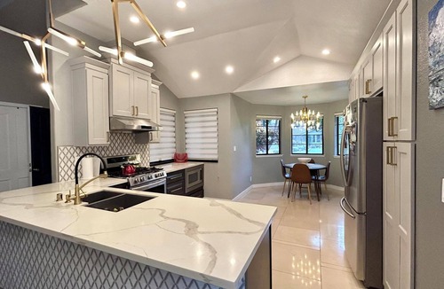 Fremont House | Silicon Valley ~3000sqft 4 bedrm 3 bath Nvidia/Meta/Tesla