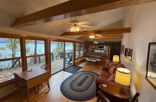 Silver Bay Cottage | Silver Bay Cabin-last minute availability 6/18