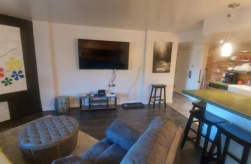 Snowshoe Condo | Silver Creek 2 BR Condo, A/C, Indoor/Outdoor Pool & Hot Tub