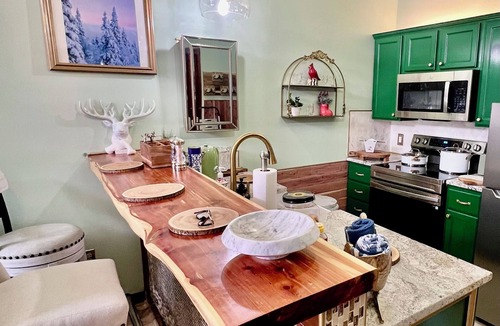 Edray Condo | Slope side Luxury Condo at Allegheny Springs, Snowshoe Village Center