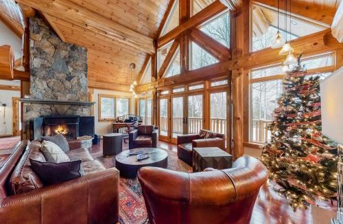 Carrabassett Valley House | Snow Lion