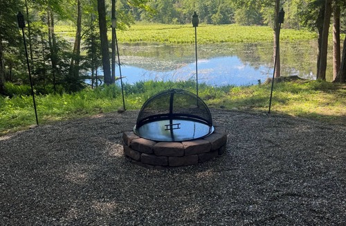 Lake Luzerne House | Snuggle up in the woods, 7 miles to Lake George,NY