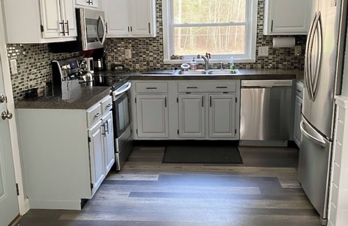 North Conway House | Spacious 3-level AC. home featuring a game room, two family rooms, a fenced yard