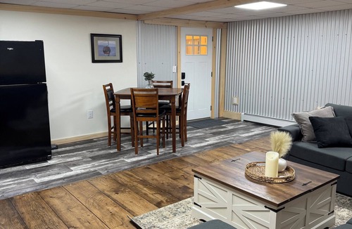 Rumford Apartment | Spacious 3BR, 2 Baths – Perfect for Couples