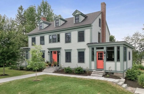 Belgrade House | Spacious 4-bedroom house with chef's kitchen - Historic Belgrade Village