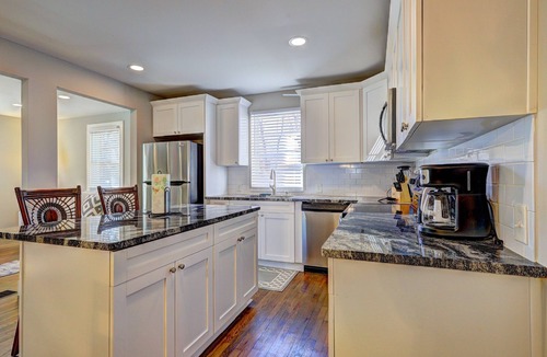 Belvedere Park House | Spacious 4-bedroom house in tranquil Decatur with AC