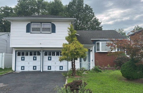 Vauxhall House | Spacious 4-bedroom house with WiFi and AC in Union. 2mnts to majors HW.