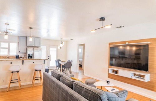 Sacramento House | 🏡 Spacious 4BR Home Near Cal Expo | Family + Pet Friendly