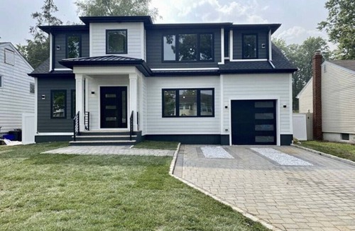 Bergenfield House | Spacious 5-bedroom house with AC for World Cup Stay
