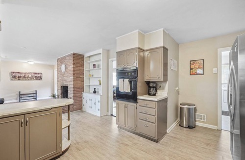 East Point House | Spacious 6BR Fun Near Airport Pool HotTub GameRoom BBQ
