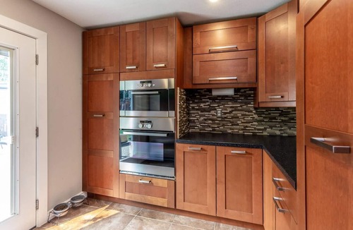 Rancho Santa Teresa House | Spacious and comfortable 5-bedroom home in San Jose, ideal for families, relocations, and extended stays. Features a private backyard, ample parking, and easy access to major highways, tech campuses, and local dining.
