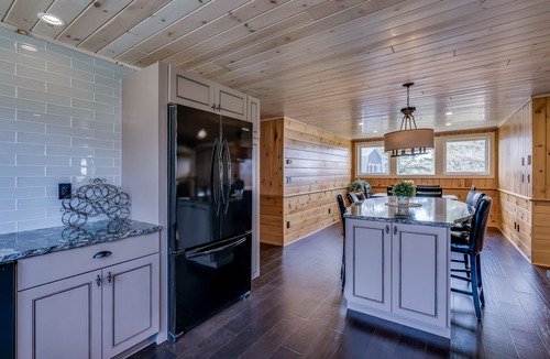 Clayton House | Spacious Barndominium with river view and steps from State Park