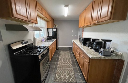 Millstone Township House | Spacious Jersey Shore Home Beaches, Six Flags & Fort Dix Nearby