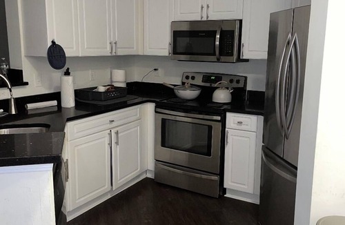 Hackensack House | Spacious Modern Apartment, 25MIN NYC!