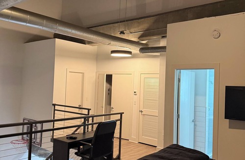 Atlantic Station Area Condo | Spacious Modern Escape in Atlantic Station