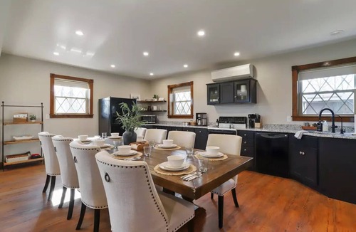 Saint Thomas House | Spacious & Private 4BR Retreat - Noted for Cleanliness and Thoughtful Touches