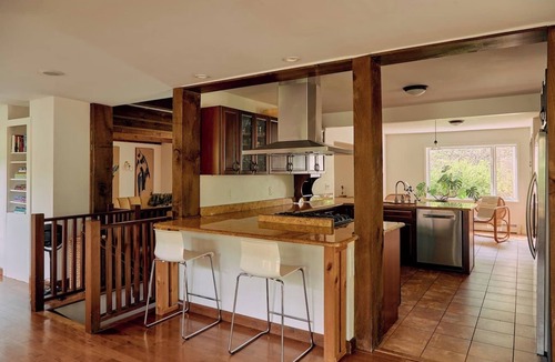 Bearsville House | Spacious Private Retreat w. Pool + Fireplace